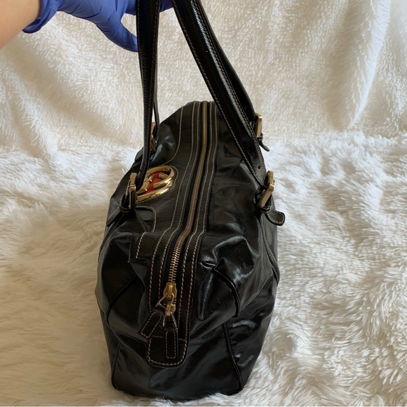 SOLD 🔵 Authenticated Gucci Brit Boston Bag. Black Patent Leather. - Picture 6 of 15